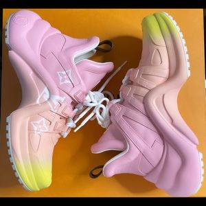 LV Archlight Sneaker “BY THE POOL” Limited Collection